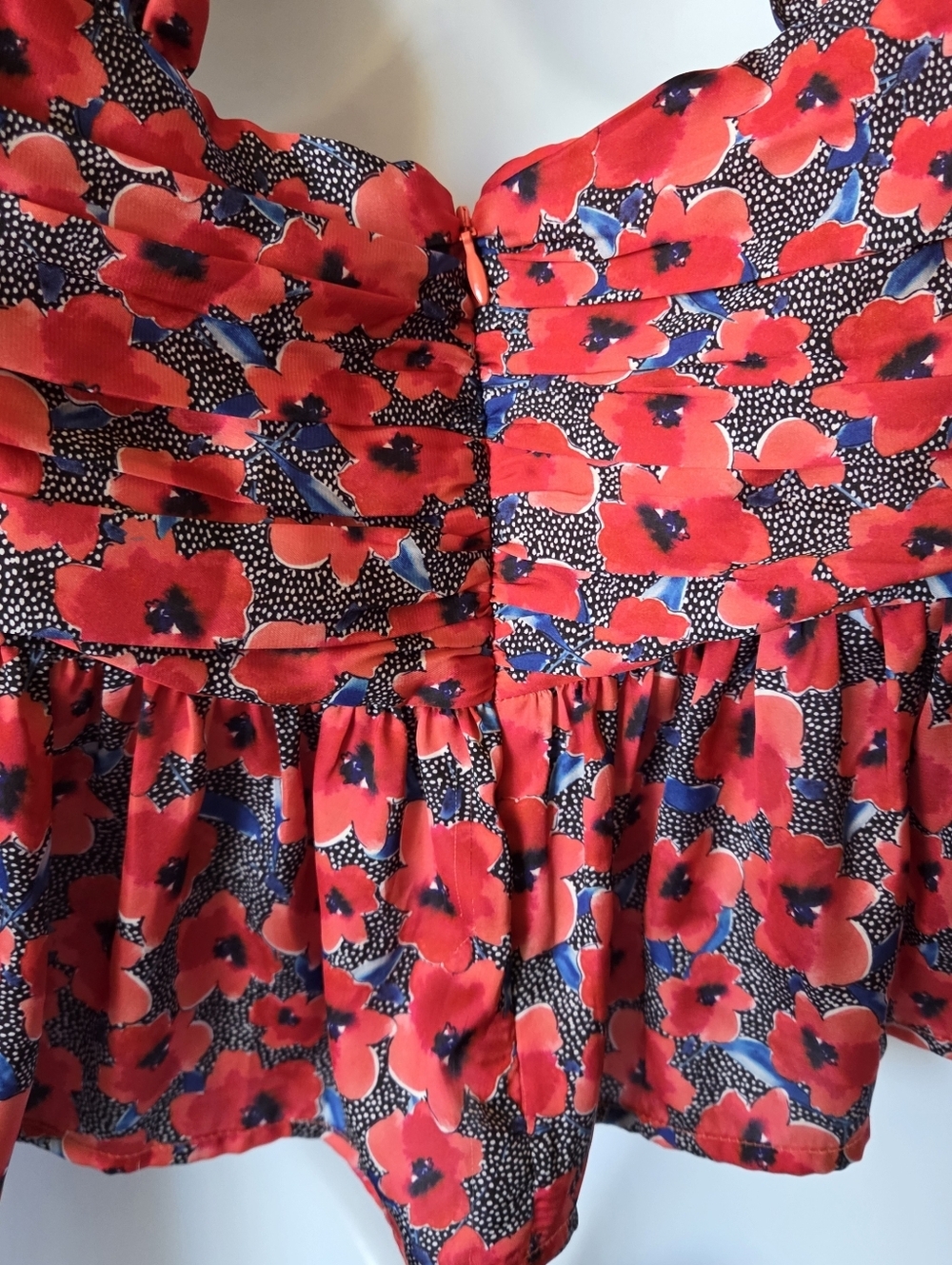 House of Harlow x REVOLVE Burna Blouse in Red Poppy Floral Medium - Picture 5 of 10